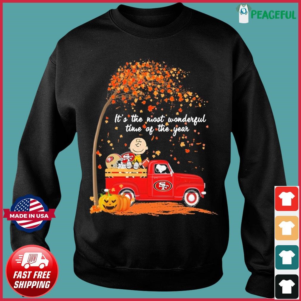 Charlie Brown And Snoopy Watching San Francisco 49ers Halloween T-Shirt