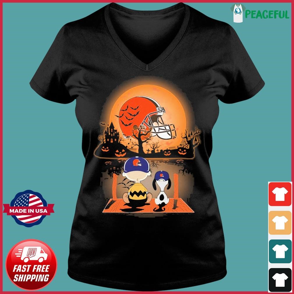 Charlie Brown And Snoopy Watching Pittsburgh Steelers Halloween T-Shirt