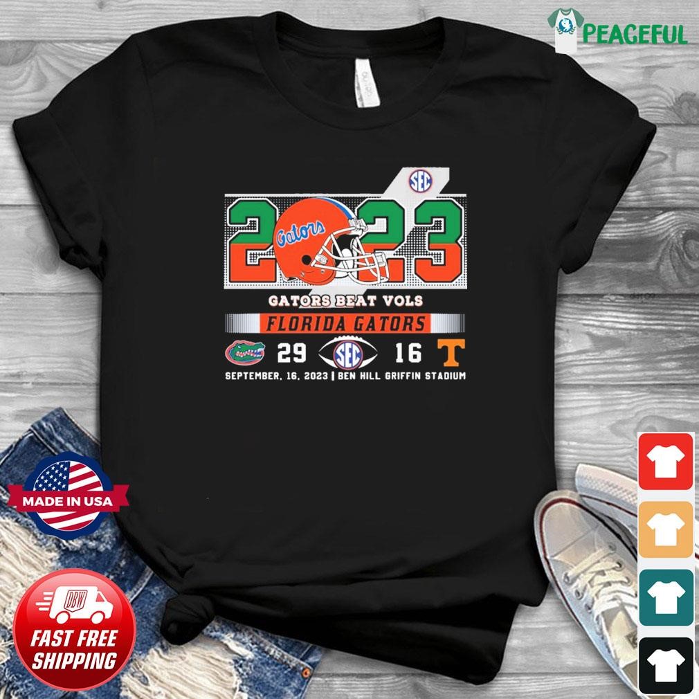 Real women love football smart women love the Denver Broncos 2023 logo Shirt  - Bring Your Ideas, Thoughts And Imaginations Into Reality Today