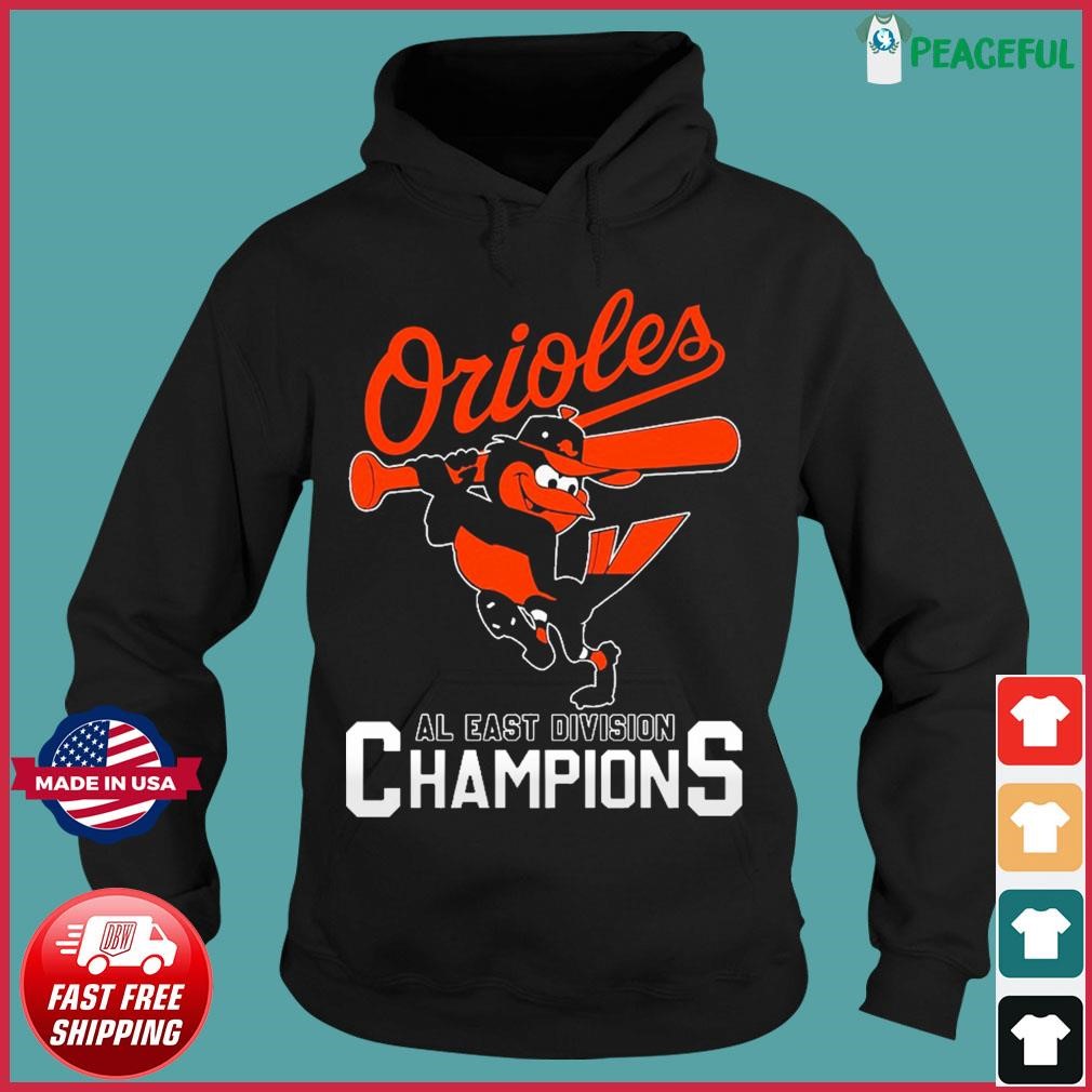 Funny Baltimore orioles bird sitting on the barbell 2023 shirt