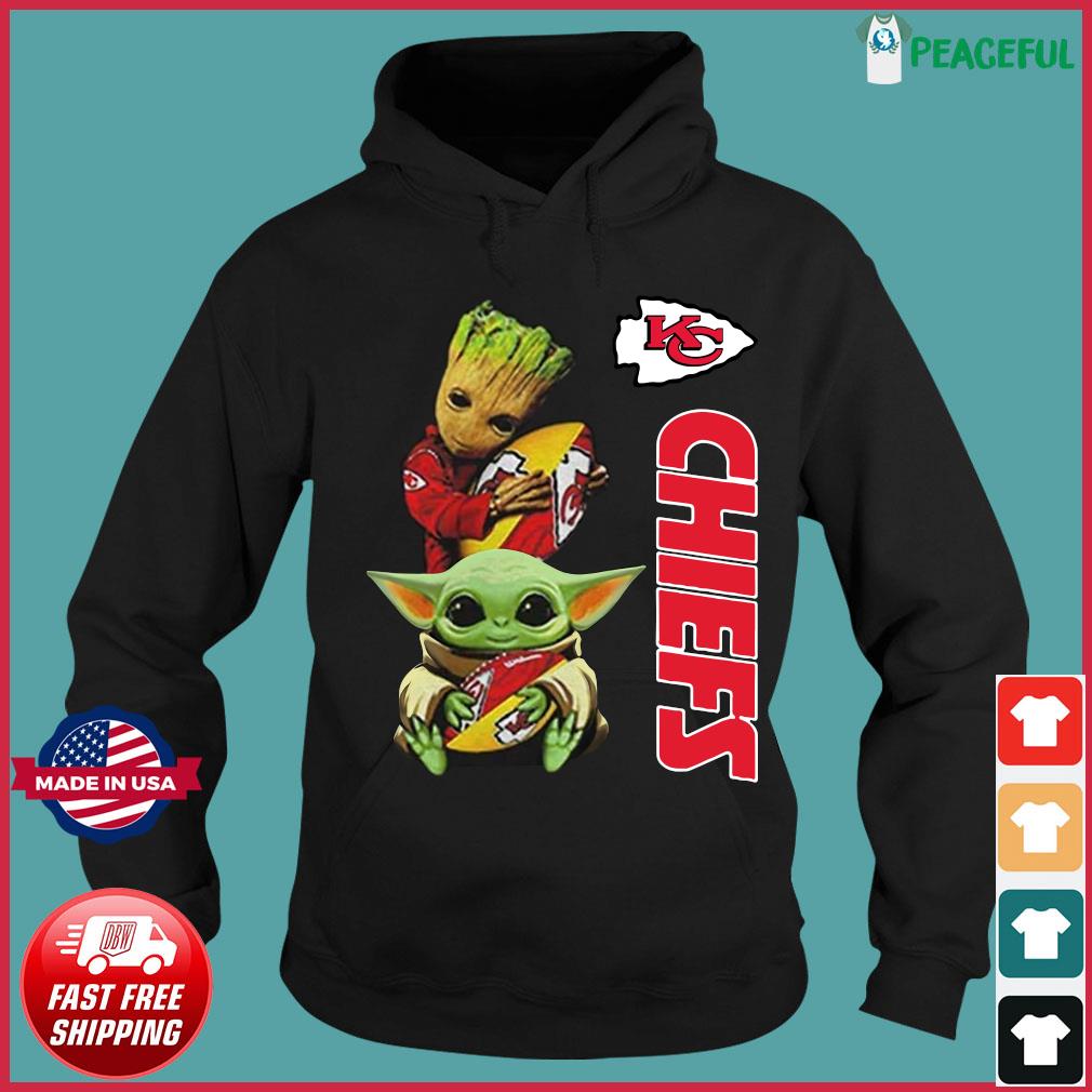 Star Wars Baby Yoda hug Kansas City Chiefs shirt